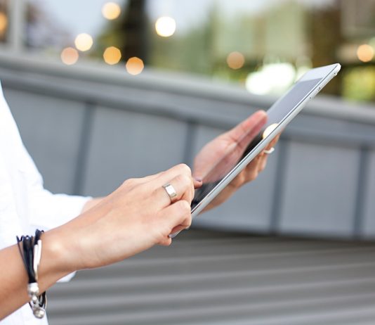 hiperconexión-digital-españoles-cada-vez-enganchados-internet-gfk